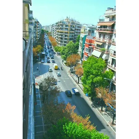 Houseloft Commercial Central アパート テッサロニキ