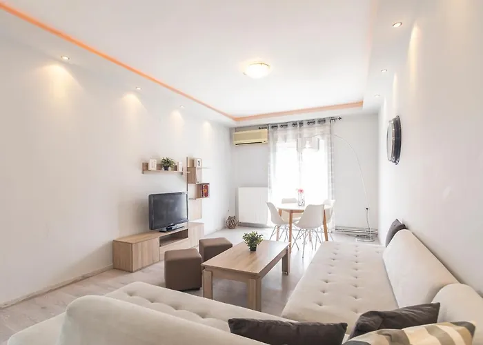 Апартаменты Houseloft Commercial Central *
