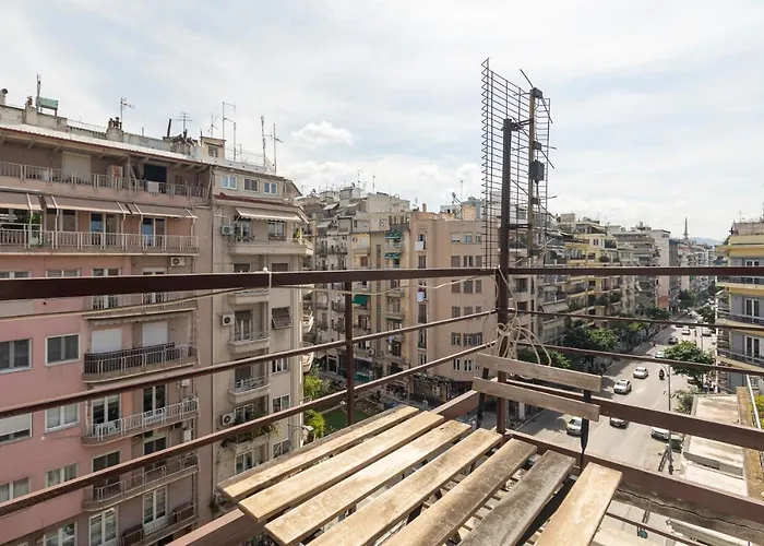 Houseloft Commercial Central Апартаменты *