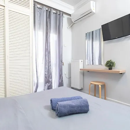 Houseloft Commercial Central *