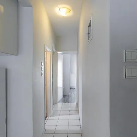 Διαμέρισμα Houseloft Commercial Central *